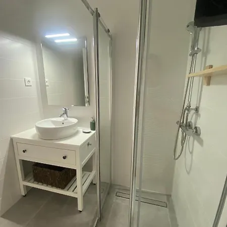 T1 De - Cantinho Do Haduindo Apartman *